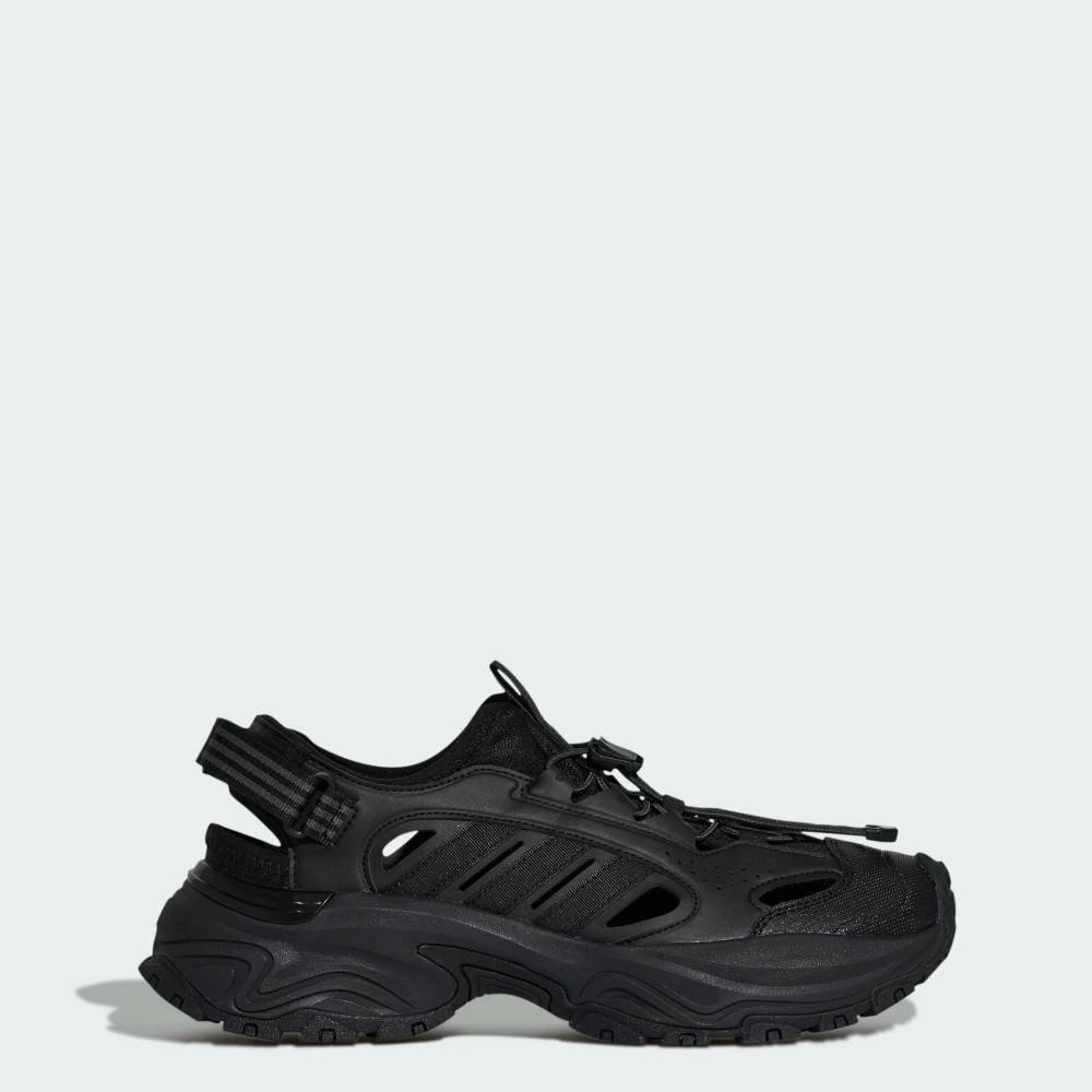 [马士基] adidas 可回收运动鞋凉鞋