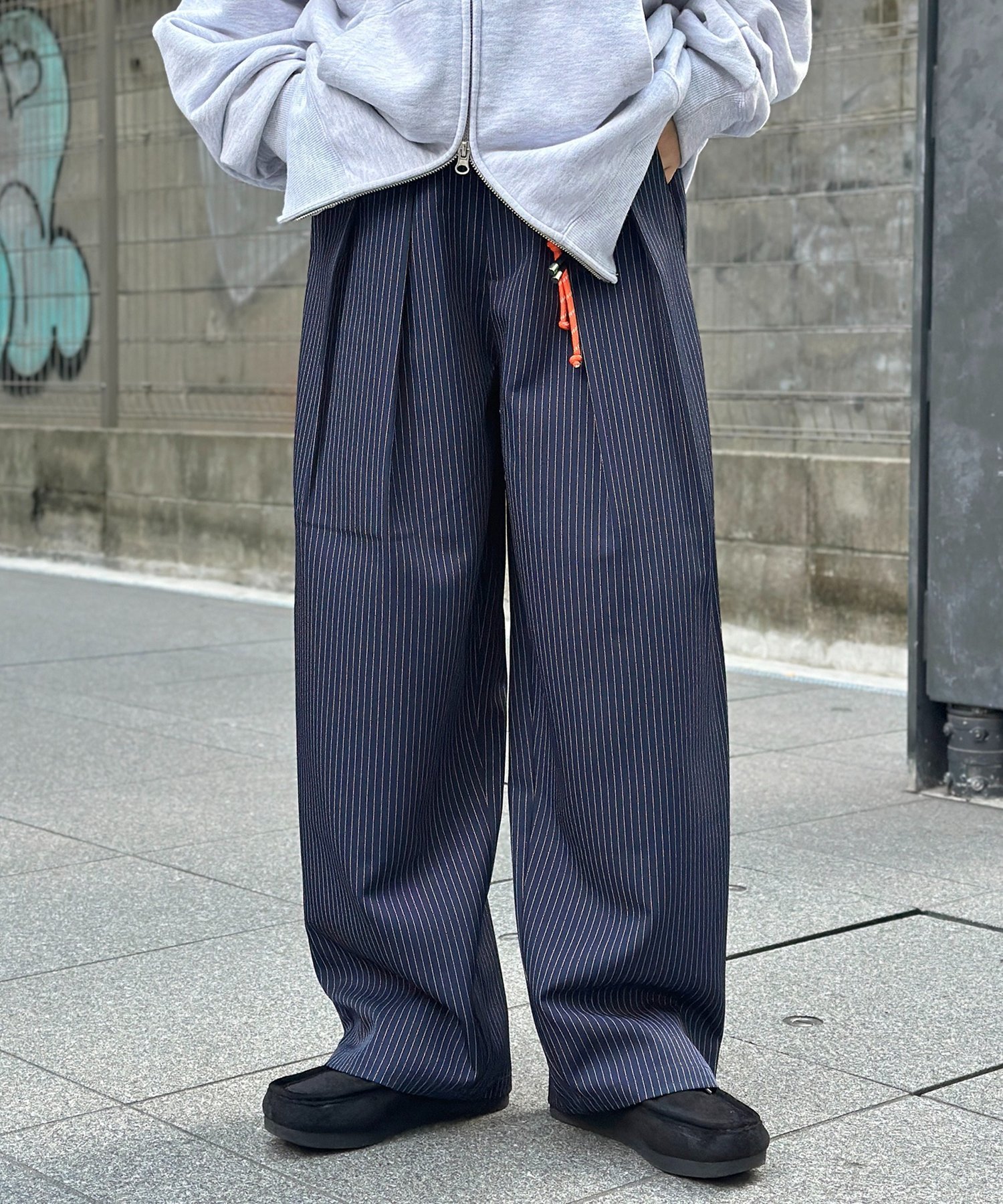 [兼容所有骨架] 塞入宽宽松休闲裤