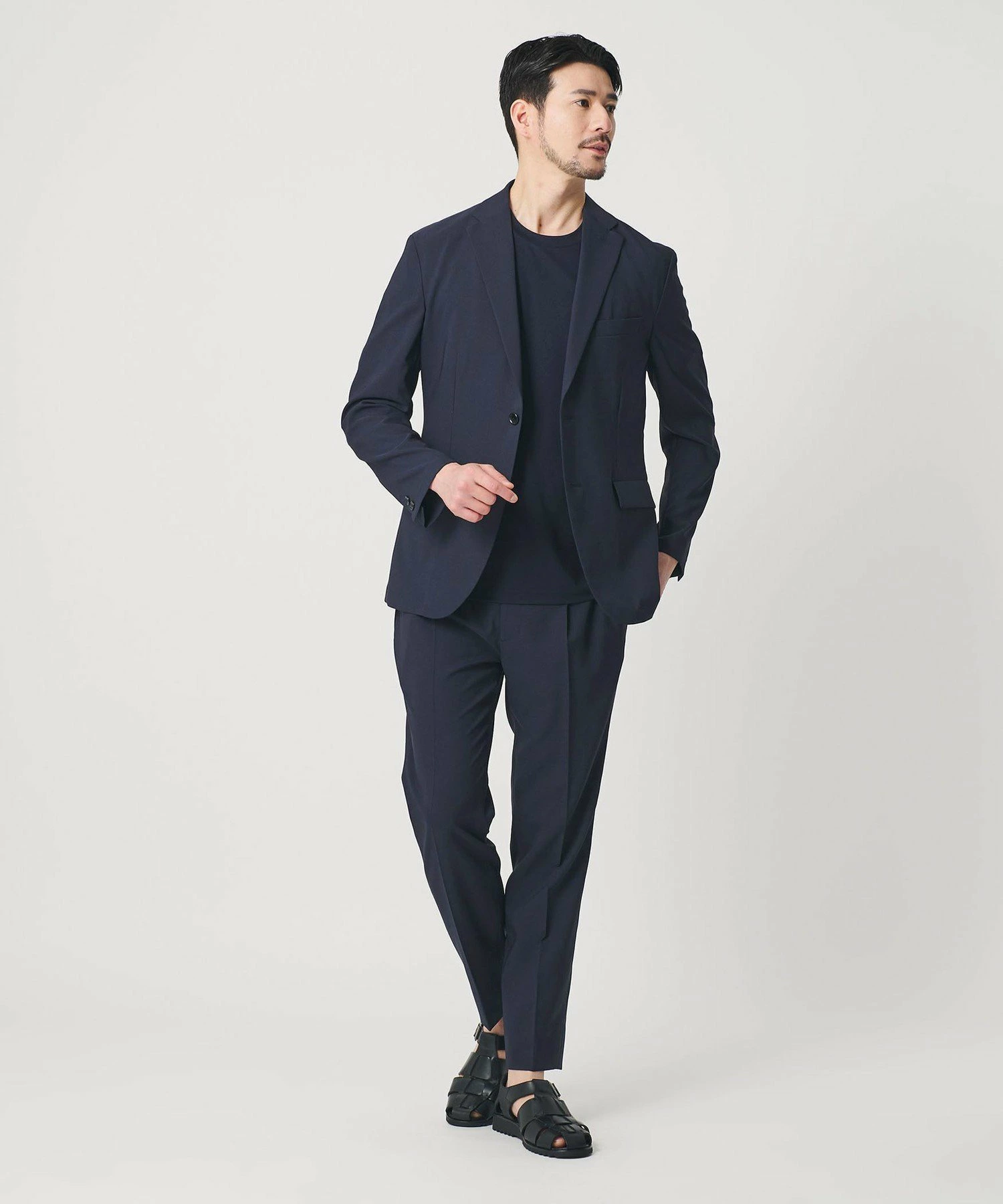 [网页限定 WARDROBE SMART] Reflax 府绸外套 & 休闲裤