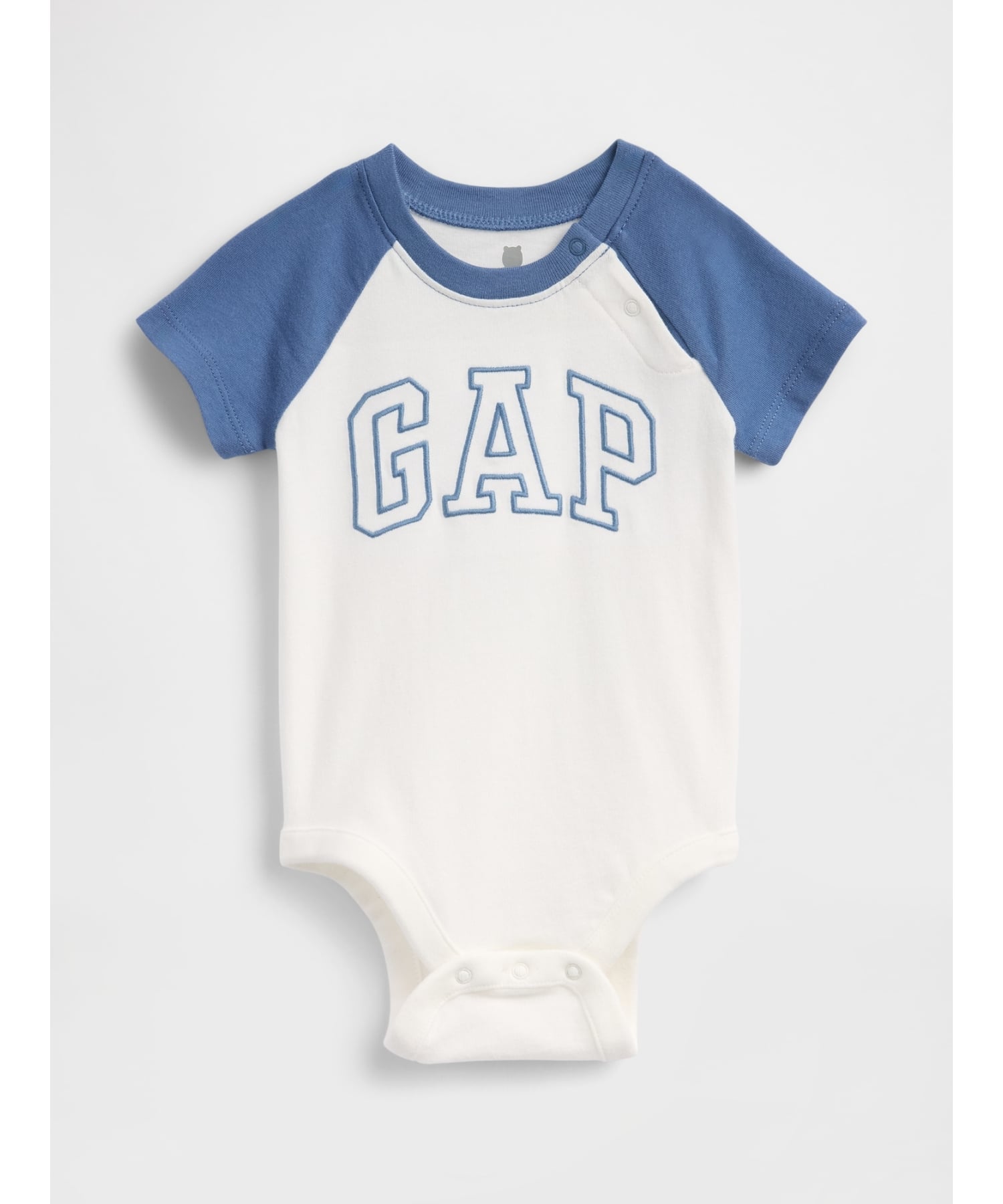 (K)有机棉 GAP 徽标插肩袖连体衣（婴儿）