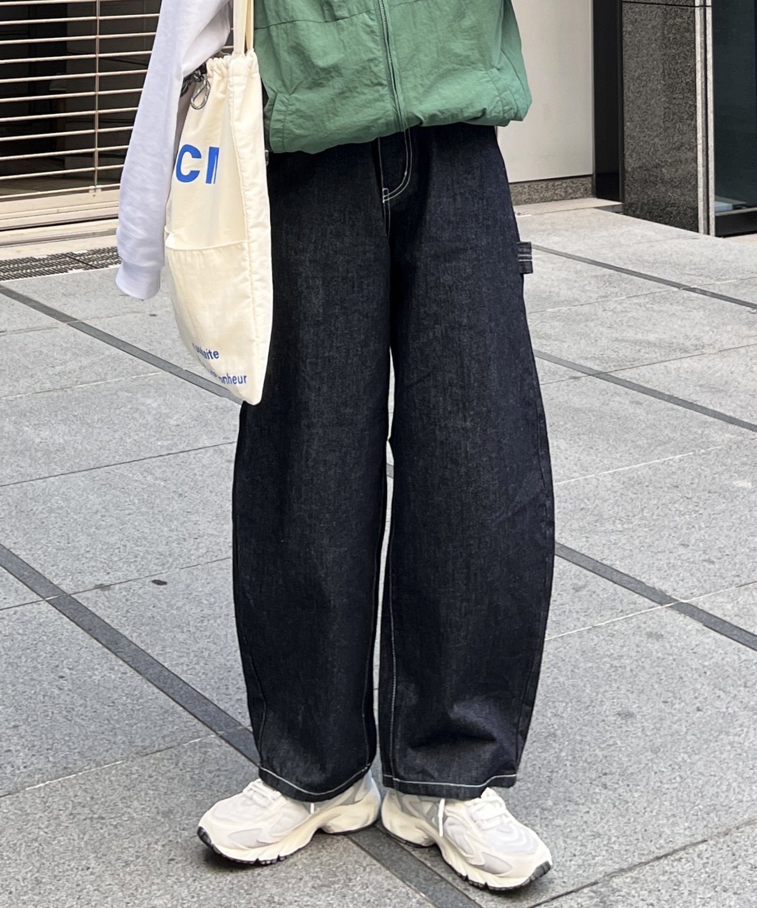 曲线画家牛仔裤