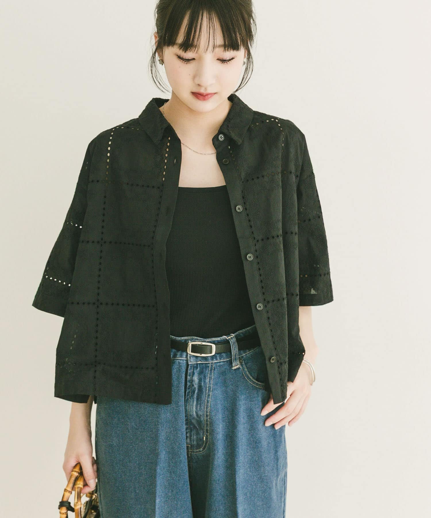 块蕾丝衬衫