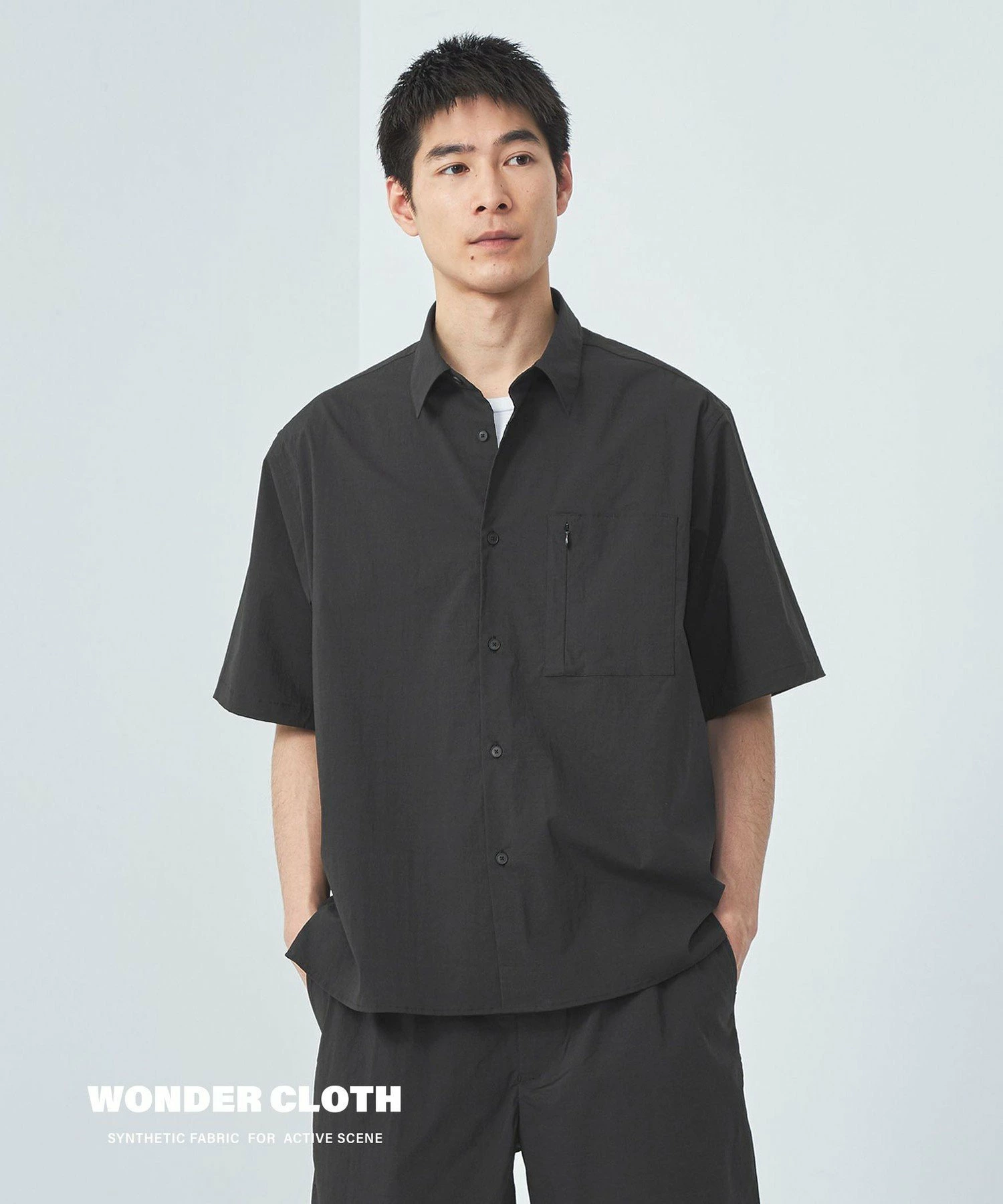 WONDER CLOTH Just Loose 常规颜色短袖衬衫 - 弹力十足、触感凉爽、吸水快干 -