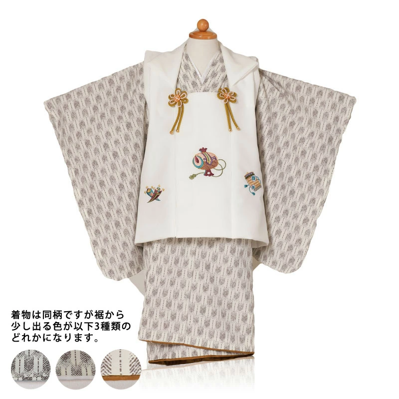 名古屋服装出租提供参拜（参拜）时的租赁、婴儿服装租赁、初穿租赁等服务。扎浴衣、单物浴衣、有松扎浴衣也很受欢迎。我们还提供和服清洁（清洗）、去污、七五三摄影、长袖和毕业袴等服务。