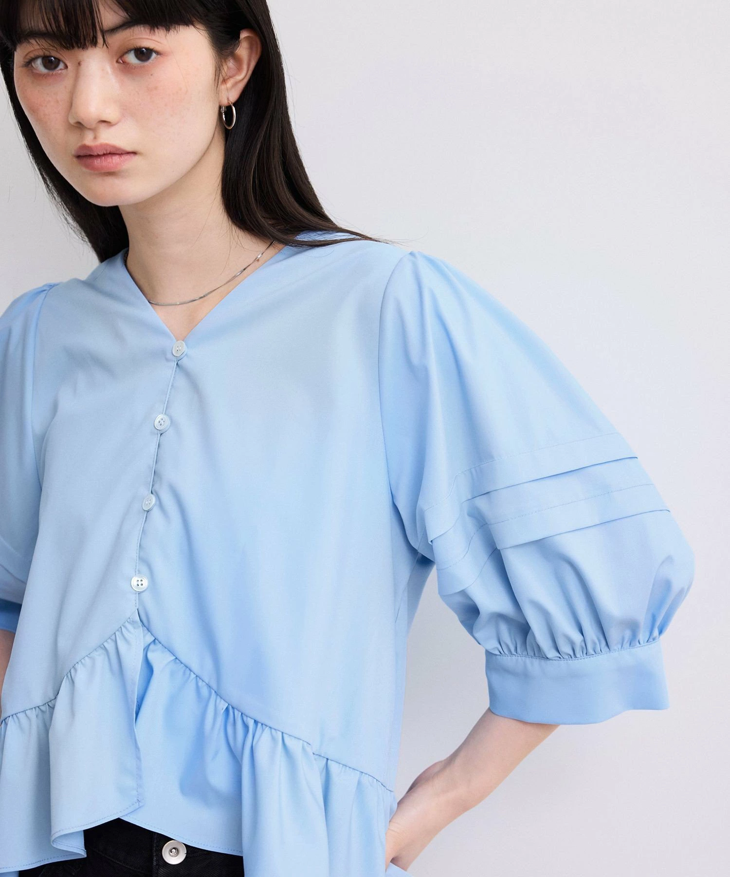 [WEB限定]泡泡袖缩褶衬衫