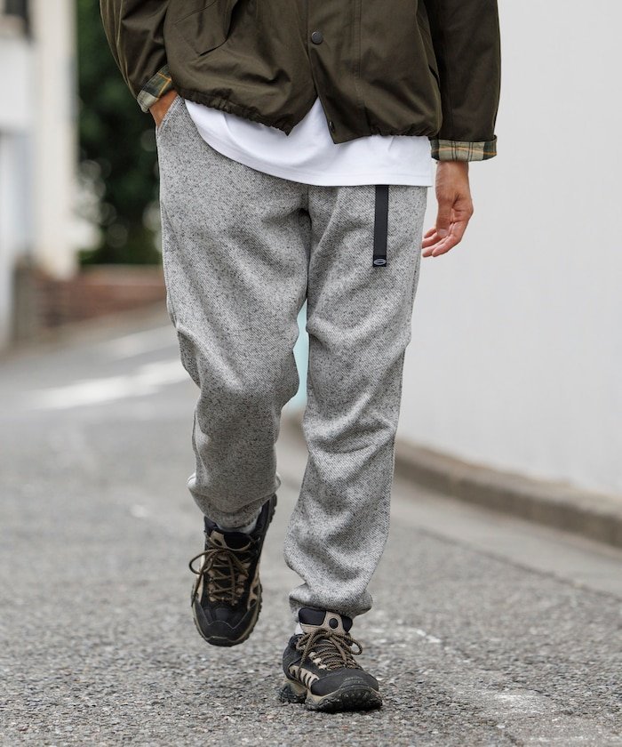 宽松版型针织抓绒休闲​​慢跑裤 25AW