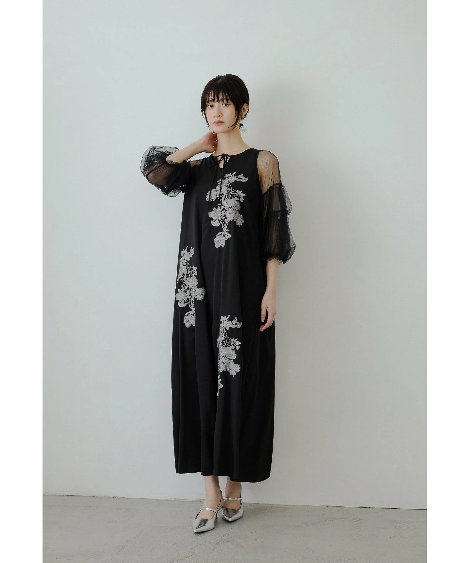 花朵刺绣A字连衣裙薄纱卷袖孕妇孕妇婚礼余兴派对